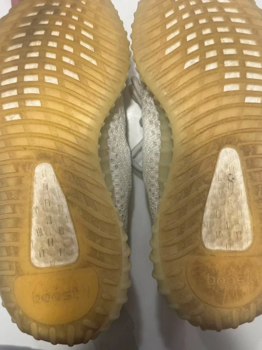 Adidas Women Yeezy Boost 350 V2 Light UV Reactive Sneakers Size 9